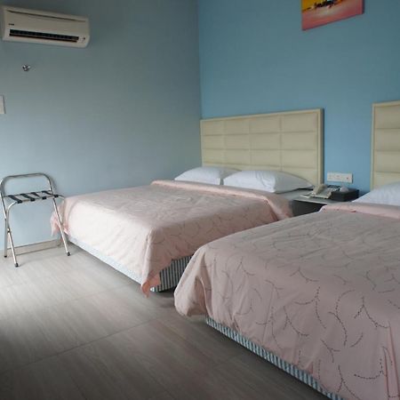 Hotel Zamburger Bukit Indah Johor Bahru Exterior photo